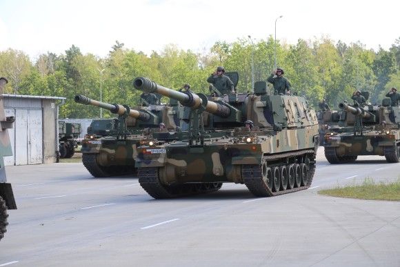 Armatohaubice samobieżne K9A1 Thunder w 1 Warszawskiej Brygadzie Pancernej w Wesołej.