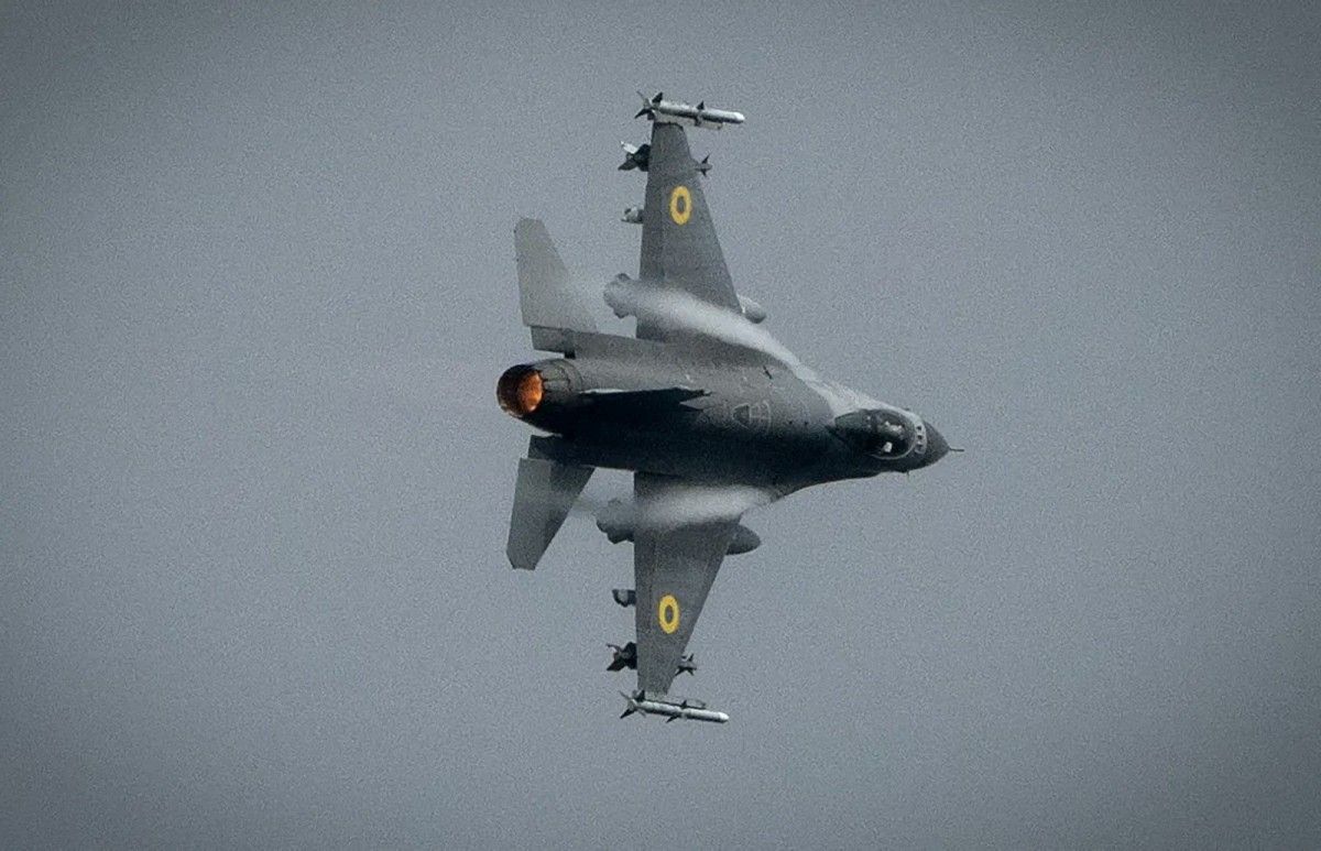 Shahedy kontra F-16