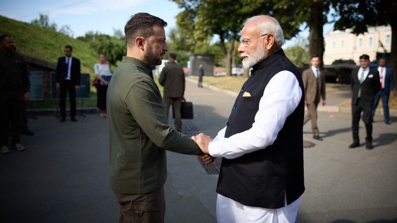 Prezydent Wołodymyr Zełenski i premier Narendra Modi.