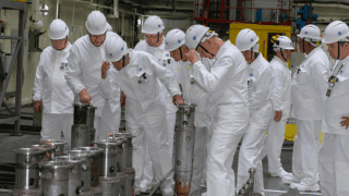 Rafael Grossi, szef MAEA, przeprowadza kontrolę w Kurskiej Elektrowni Jądrowej 27.08.2024