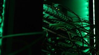 Tydzień po wskazaniu Iranu jako sprawcy cyberataków na kampanie wyborcze, FBI i CISA opublikowały kolejne stanowisko. Kraj ten ma również stać za atakami prowadzonymi od 7 lat w USA.