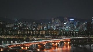 Tydzień po wezwaniu prezydenta Korei Płd. do zbadania problemu deepnude, tamtejsza policja wszczęła śledztwo w tej sprawie. Co udało się ustalić do tej pory?