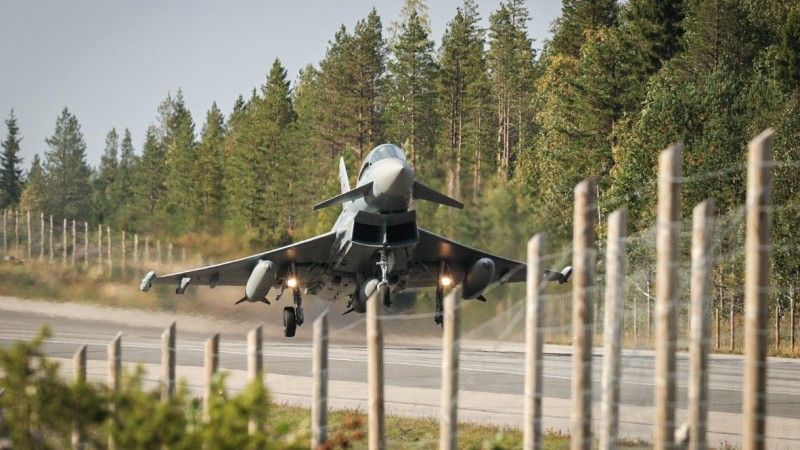 Niemiecki Eurofighter podczas startu z DOL-u podczas ćwiczeń BAANA 2024.