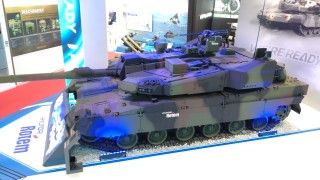 Demonstrator czołgu podstawowego K2EX Black Panther na stoisku Hyundai Rotem podczas MSPO 2024.