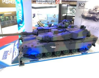Demonstrator czołgu podstawowego K2EX Black Panther na stoisku Hyundai Rotem podczas MSPO 2024.