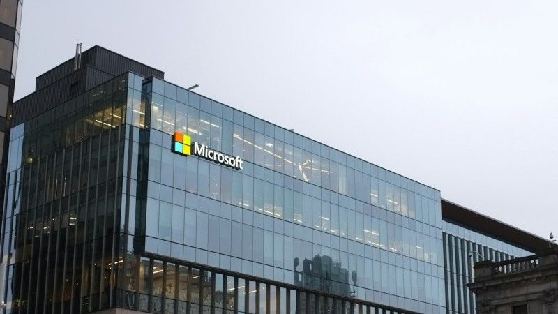 CISA opublikowała informację o czterech podatnościach w produktach Microsoftu, które muszą być załatane do końca miesiąca. O co konkretnie chodzi?