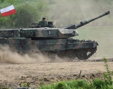 Czołg podstawowy Leopard 2PL na ćwiczeniach Defender Europe 22.