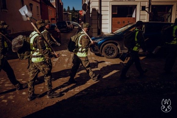 DKWOC wspólnie z WOT uruchomiły interaktywną mapę pomocy powodzianom