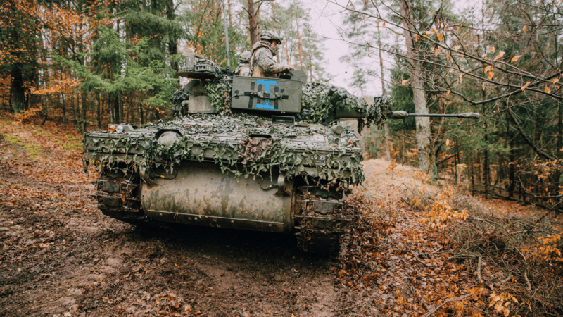 Łotewski bojowy wóz rozpoznawczy/ czołg rozpoznawczy FV107 Scimitar.