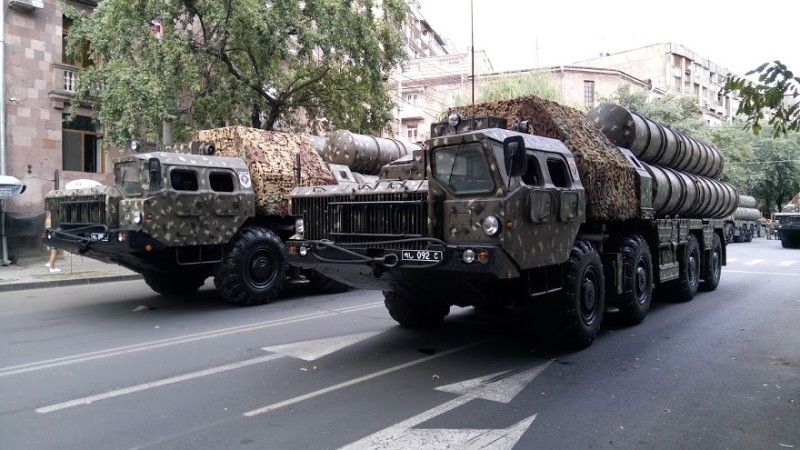 Ormiańskie wyrzutnie rakietowe systemu obrony powietrznej S-300