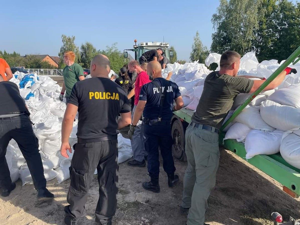 Policjanci chcą pieniędzy z ochrony ludności