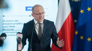 Wiceminister cyfryzacji Paweł Olszewski w czasie prezentacji nowelizacji ustawy o KSC