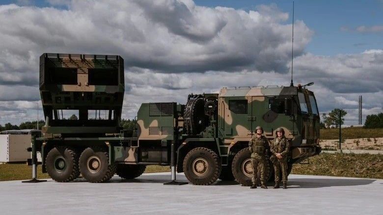 Homar-K multiple rocket launcher on a Jelcz 882.57 chassis at the Polish Armed Forces Day celebration - Garrison of the 1st “Mazurska” Artillery Brigade, Olecko.