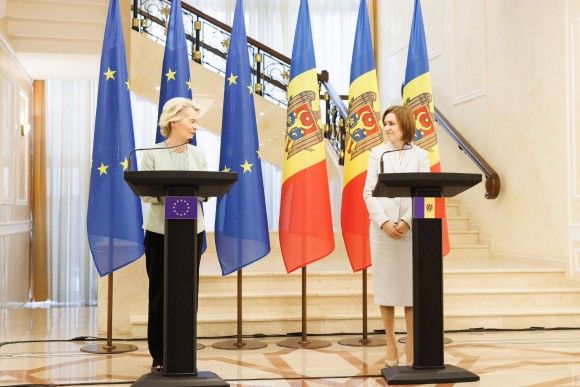 Przewodnicząca KE oraz prezydent Mołdawii.