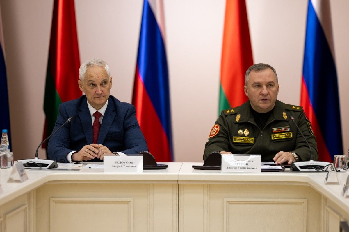 Białoruski minister obrony z wizytą w Chinach. Pekin wzmacnia współpracę wojskową z Mińskiem