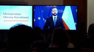 Wicepremier, szef MON Władysław Kosiniak-Kamysz podczas prezentacji raportu ws. działania podkomisji smoleńskiej