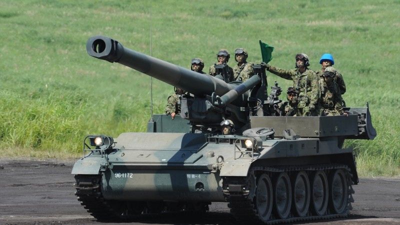 Japońska haubica samobieżna M110A2.