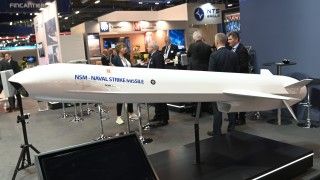 Rakieta NSM prezentowana przez norweski koncern Kongsberg w czasie targów Euronaval 2024.