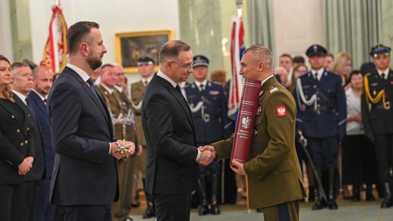 Prezydent Andrzej Duda wręczył nominacje generalskie żołnierzom i funkjconariuszom