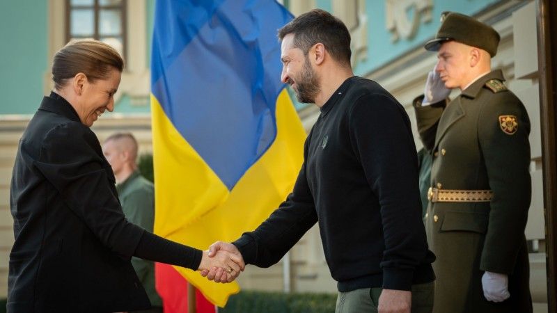 Premier Mette Frederiksen i prezydent Wołodymyr Zełenski.