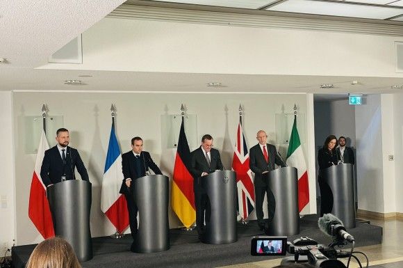 Spotkanie szefów MON Polski, Francji, Niemiec, Wielkiej Brytanii i Włoch.