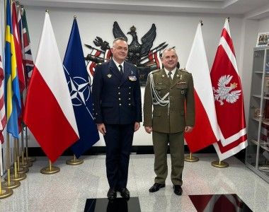 NATO’s Supreme Allied Commander Transformation (SACT) Admiral Pierre Vandier i Szef Sztabu Generalnego gen. Wiesław Kukuła