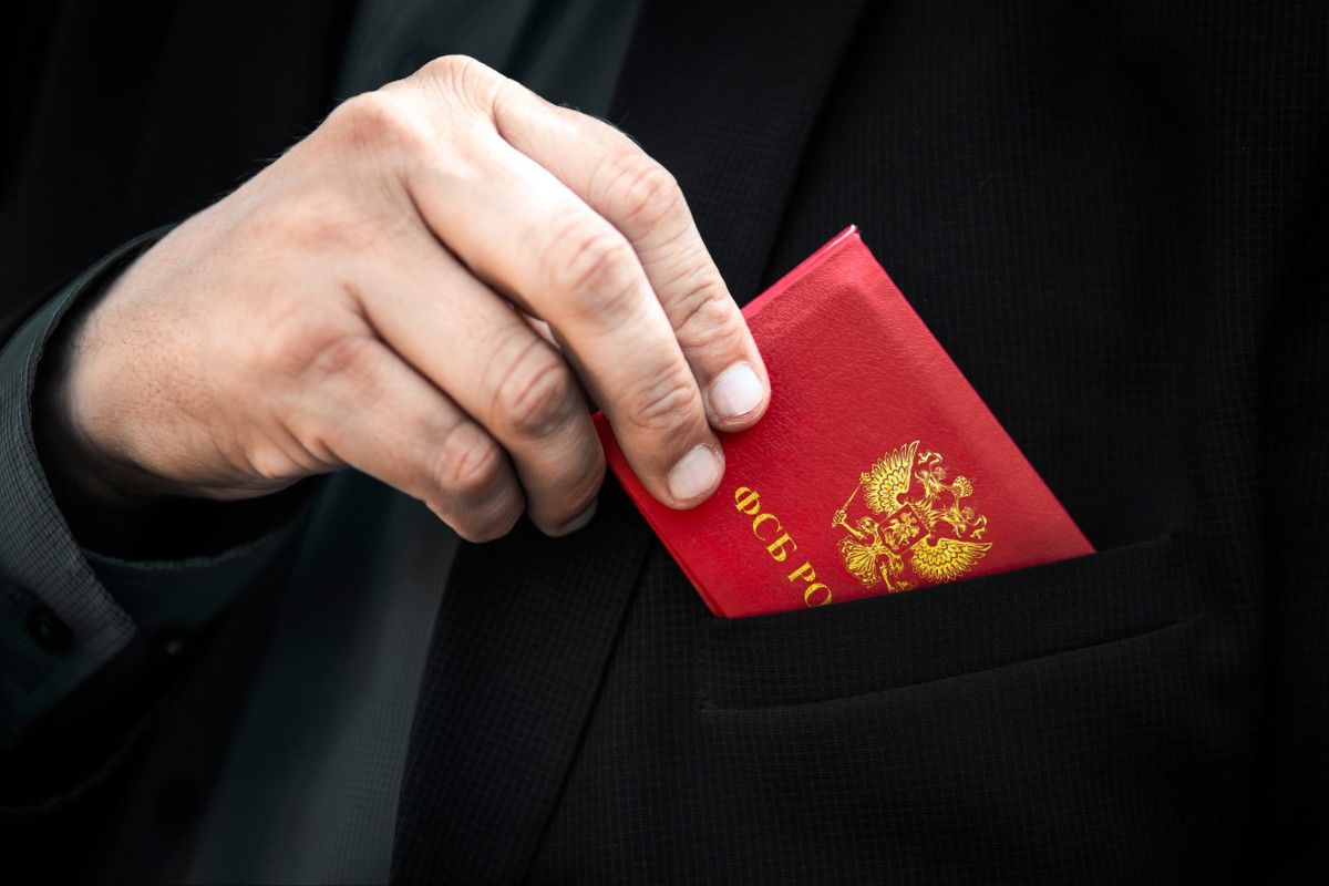 Alkohol, kłamstwa i FSB. Jak rosyjska agentka dokonała autodekonspiracji