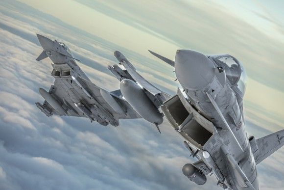 Włoskie samoloty wielozadaniowe Eurofighter Typhoon patrolują przestrzeń powietrzną Litwy w ramach operacji Baltic Air Policing.