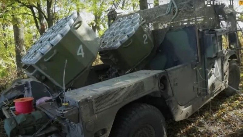 Nowy ukraiński system stawiania min na pojeździe HMMWV