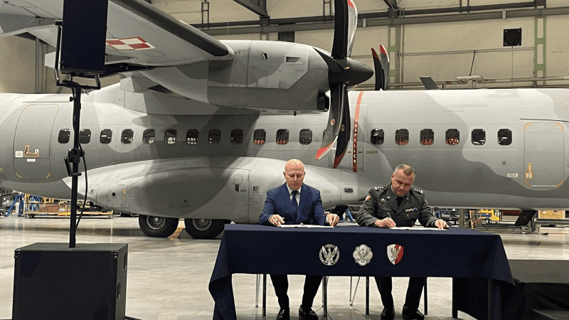 Podpisanie modernizacji samolotów C-295M