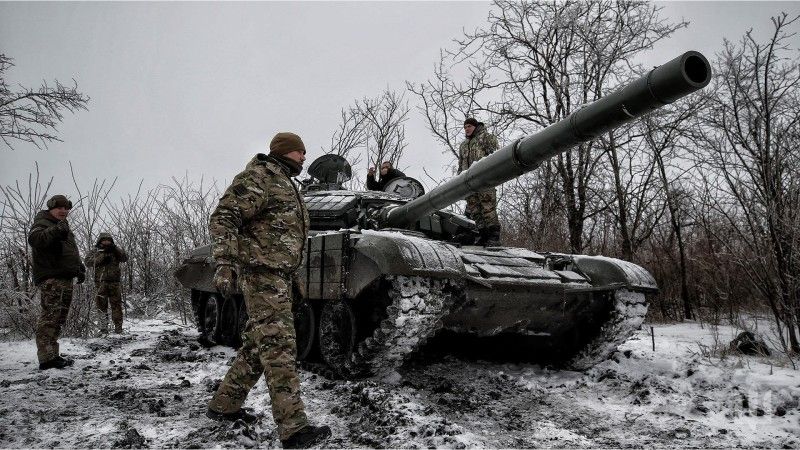 Ukraiński czołg podstawowy T-72EA należący do 128. Samodzielnej Zakarpackiej Brygady Szturmowej.