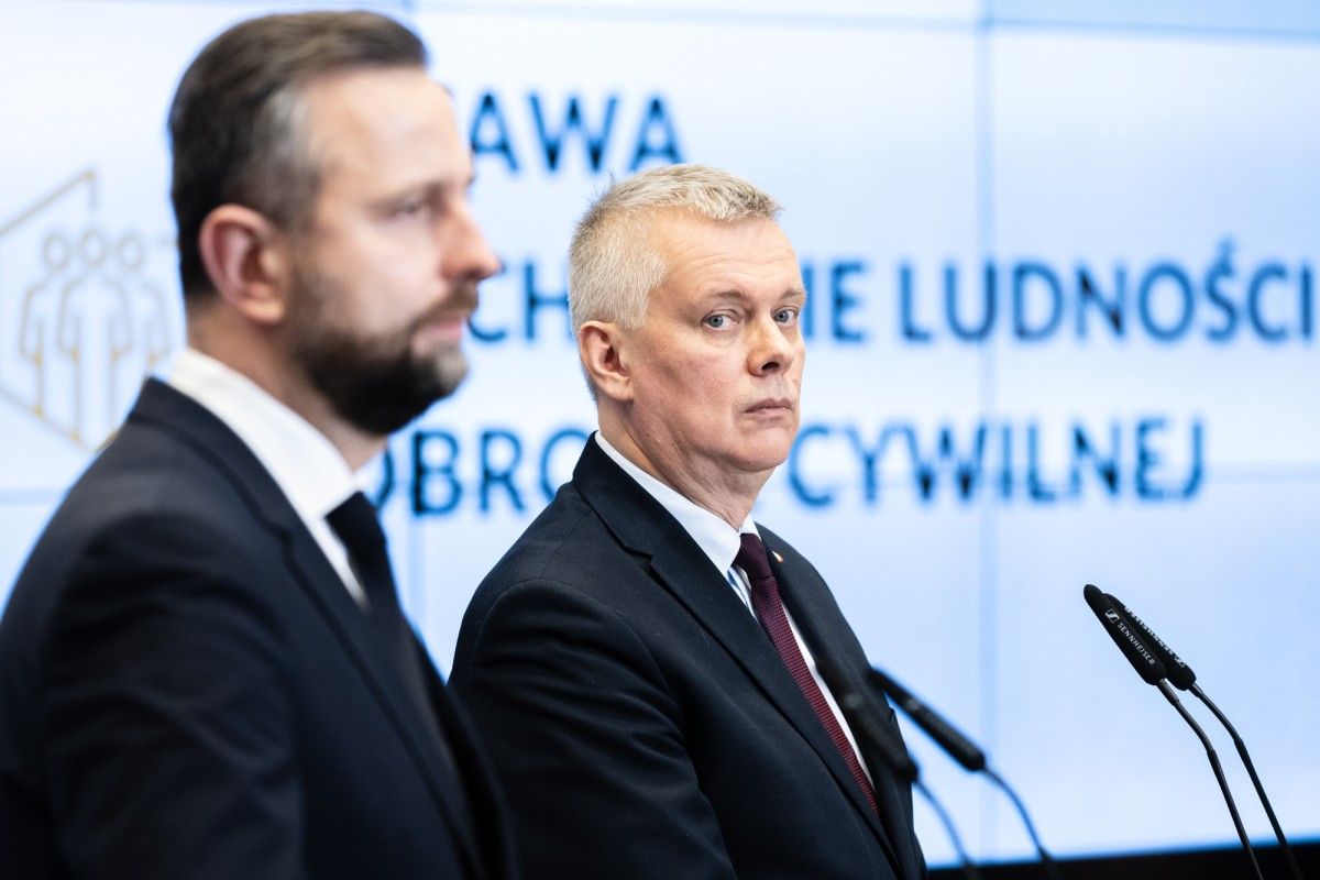 Bez awansu, ale z podwyżką. Służby reagują na oficerskie „weto”