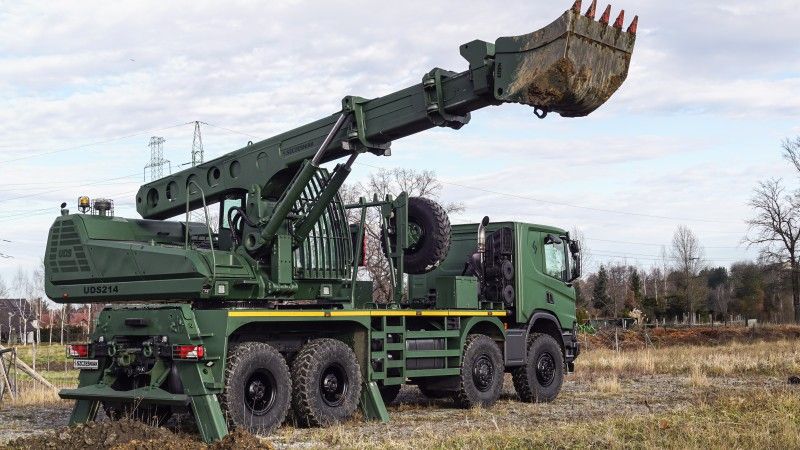 Szczęśniak, koparka, scania P460, koparka UDS, Wojsko Polskie, 18 Pułk Saperów