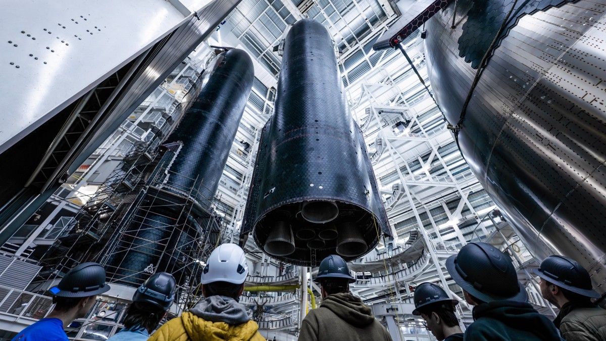 Musk poparł projekt połączenia SpaceX i Tesli