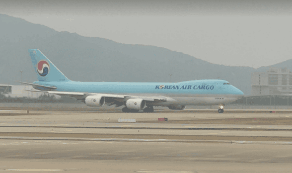 Transportowy koreański Boeing 747