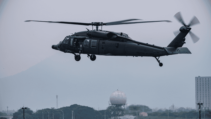 S-70i Black Hawk