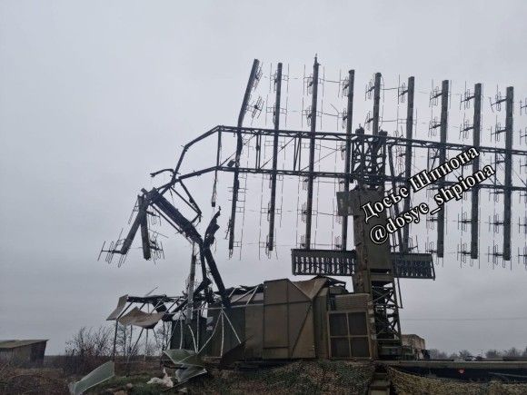 Zniszczony radar Niebo-SWU