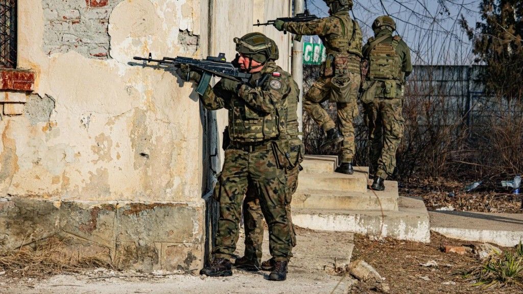 Polacy ćwiczą czarną taktykę w Rumunii