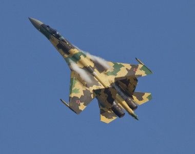 Wielozadaniowy samolot bojowy Suchoj Su-35 na pokazach lotniczych MAKS w 2011 roku.