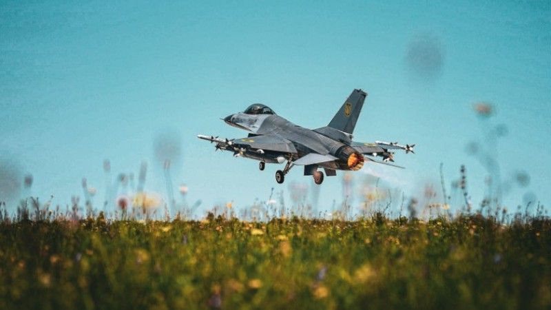 Kolejne F-16 przyleciały na Ukrainę