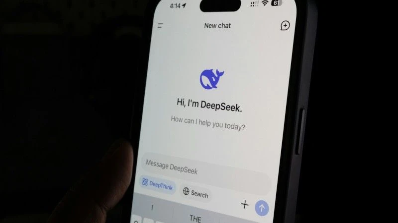 W zeszłorocznych testach AI, zachodnie modele wykazały dużą podatność na dokonywanie jailbreaków. Okazuje się, że w przypadku DeepSeeka sytuacja wygląda znacznie gorzej.