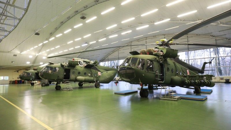 Śmigłowce Mi-8/17 w WZL1