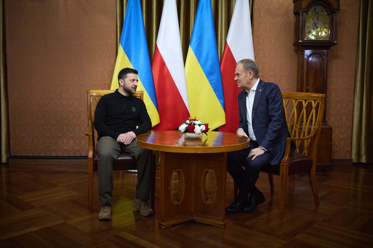 Zełenski rozmawiał z Tuskiem o dalszym wsparciu