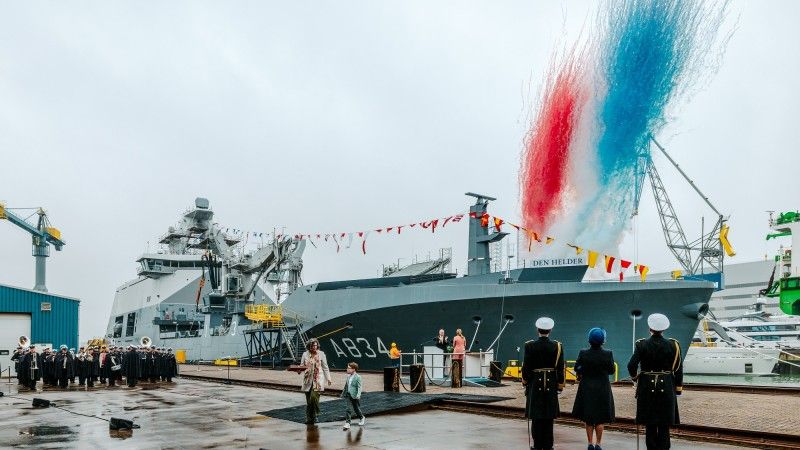 Uroczystość chrztu zaopatrzeniowca Den Helder (A 834)