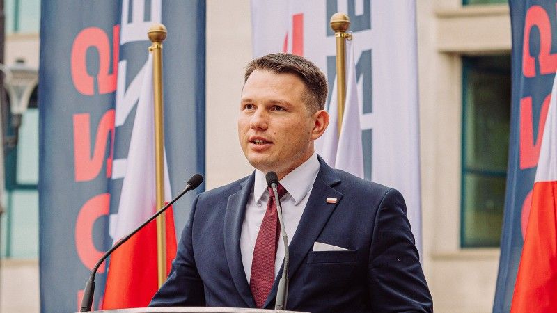 W sieci opublikowano dane członków partii Sławomira Mentzena, które opłacały składki członkowskie. Co znalazło się wśród ujawnionych informacji?