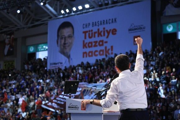 Opozycja na celowniku władz Turcji