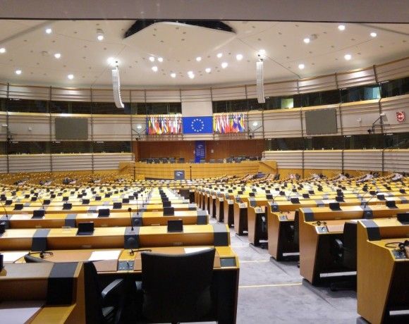 Parlament Europejski Huawei