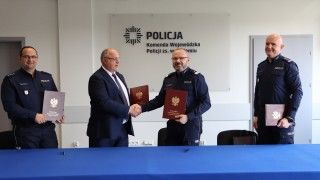 Centralne Biuro Zwalczania Cyberprzestępczości zyska nową siedzibę w Radomiu. We wtorek 1 kwietnia podpisano w tej sprawie umowę z wykonawcą inwestycji.