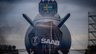 Przygotowanie do wodowania szwedzkiego okrętu podwodnego HMS „Halland”, trzeciej jednostki typu Gotland (projektu A19), po remoncie głównym i modernizacji w stoczni Saab Kockums w Karlskronie.