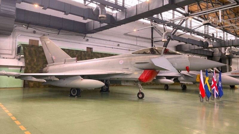 Brytyjski Typhoon FGR4.